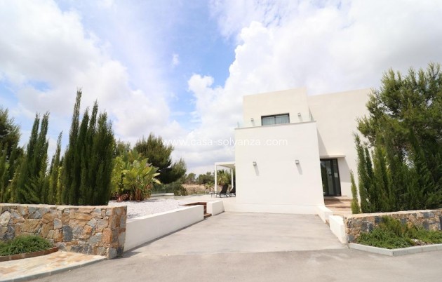 Resale - Villa - Orihuela Costa - Costa Blanca