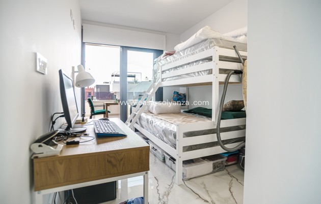 Wiederverkauf - Wohnung - ORIHUELA COSTA - Orihuela Costa