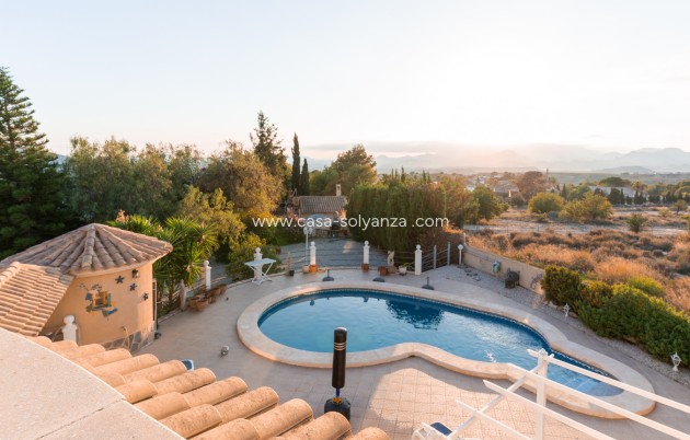 Herverkoop - Villa - Busot - Costa Blanca