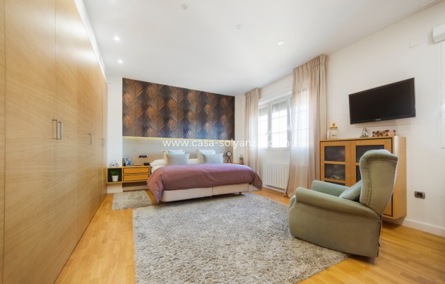 Herverkoop - Villa - San Vicente del Raspeig - Inland