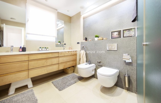 Herverkoop - Villa - San Vicente del Raspeig - Inland