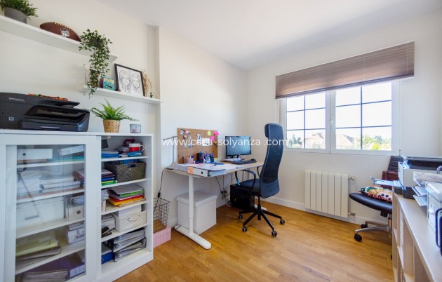 Herverkoop - Villa - San Vicente del Raspeig - Inland