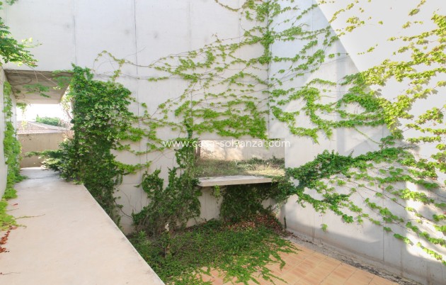 Herverkoop - Villa - San Vicente del Raspeig - Inland