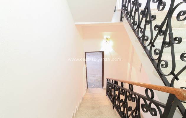 Herverkoop - Villa - El Campello - Costa Blanca