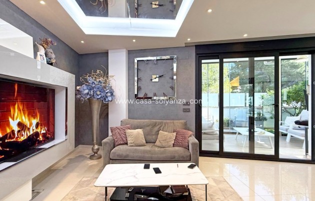 Revente - Villa - Orihuela Costa - Villamartín