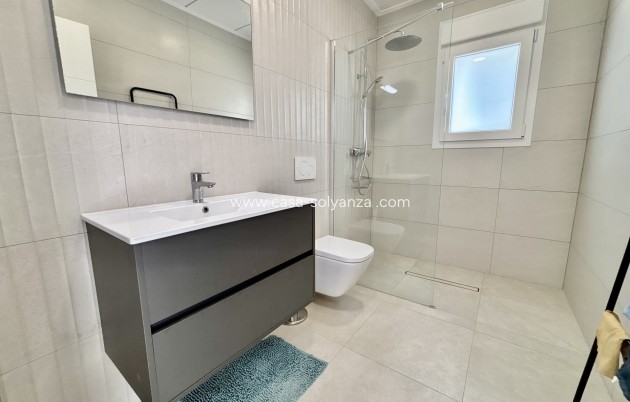 Nouvelle construction - Villa - Benijofar