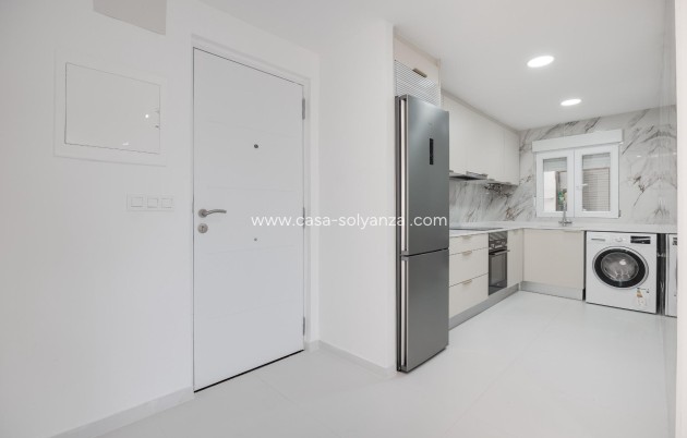 Revente - Appartement - Torrevieja - Playa De Los Naufragos