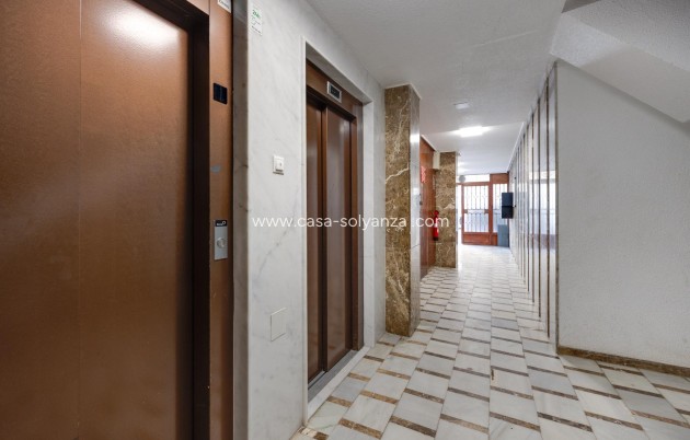 Revente - Appartement - Torrevieja - Playa De Los Naufragos