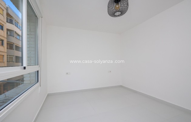 Revente - Appartement - Torrevieja - Acequion
