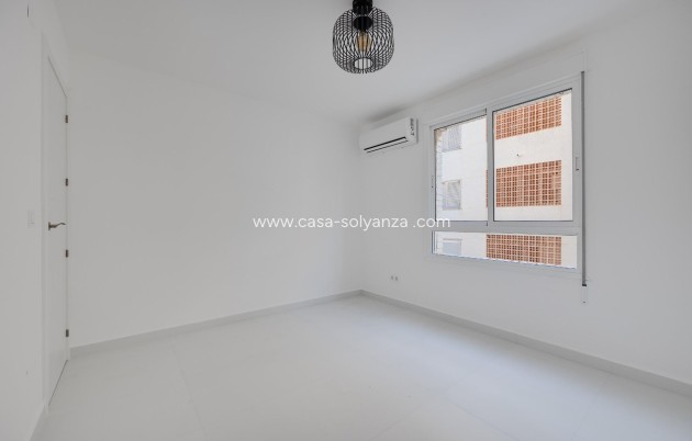 Revente - Appartement - Torrevieja - Acequion