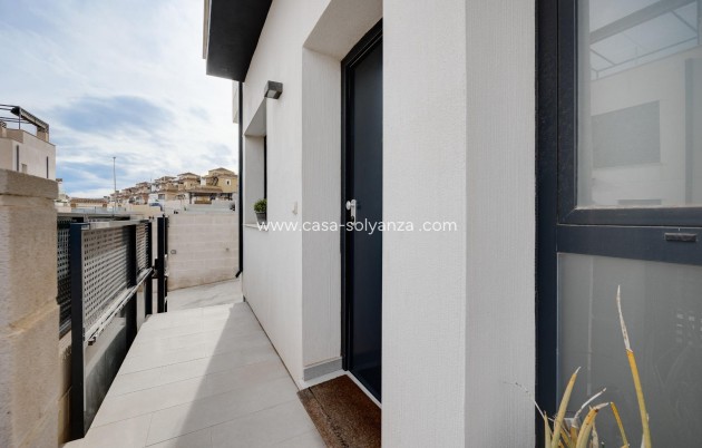 Herverkoop - Villa - Orihuela - Orihuela Costa