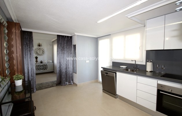 Herverkoop - Appartement / flat - Orihuela Costa - Punta Prima