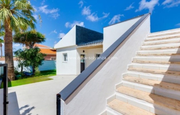 Herverkoop - Villa - Torrevieja - La Siesta