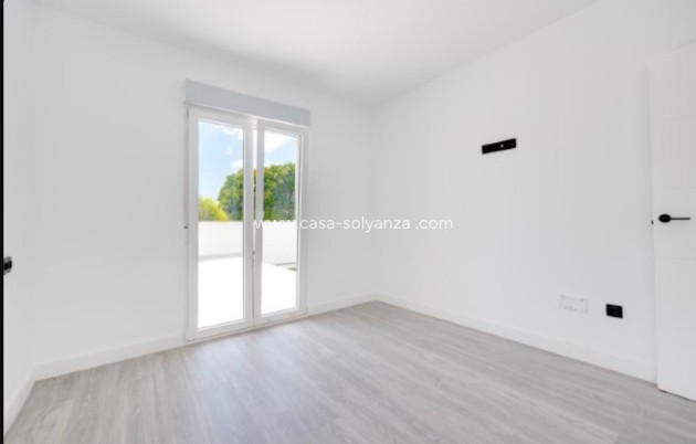 Herverkoop - Villa - Torrevieja - La Siesta