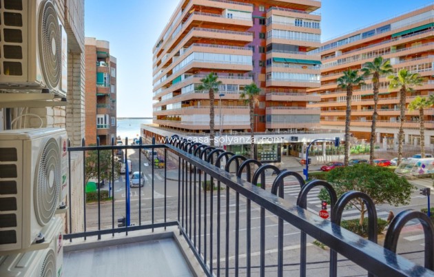 Revente - Appartement - Torrevieja - Puerto