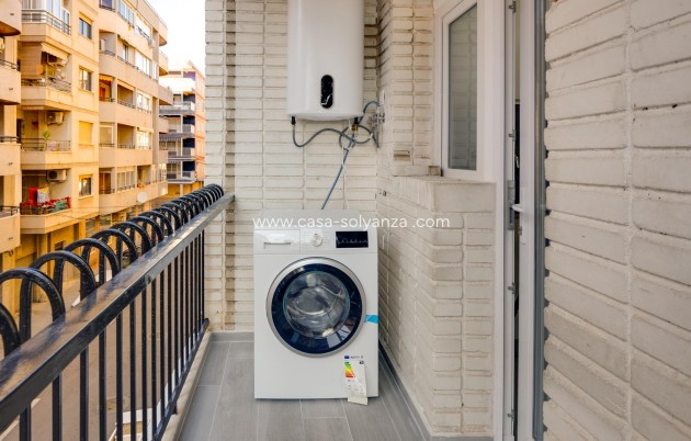 Revente - Appartement - Torrevieja - Puerto