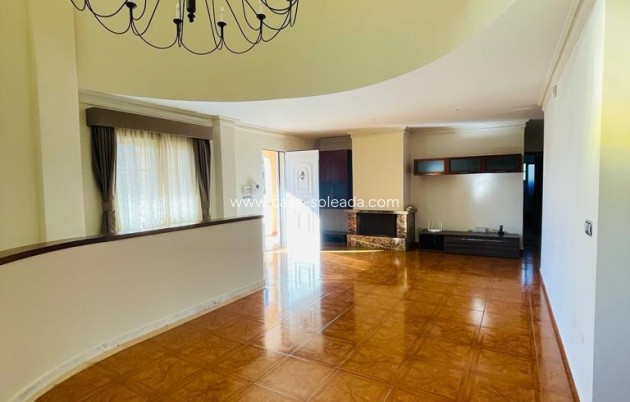 Resale - Villa - Torrevieja - Los Balcones