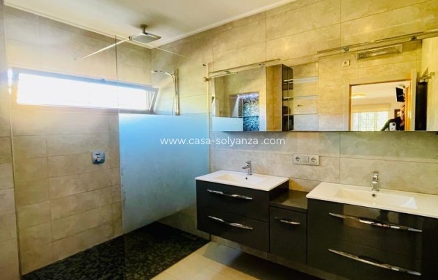 Resale - Villa - Torrevieja - Los Balcones