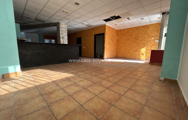 Revente - Commercial - Villamartin - Villamartín