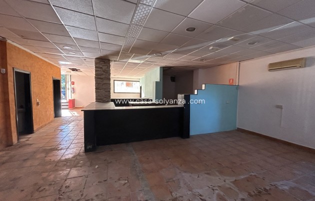 Revente - Commercial - Villamartin - Villamartín