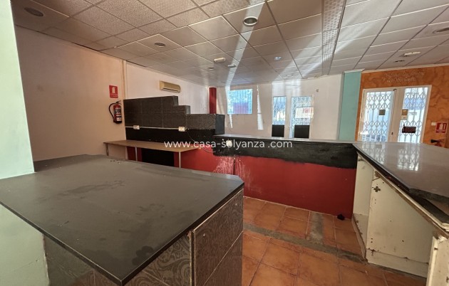 Revente - Commercial - Villamartin - Villamartín