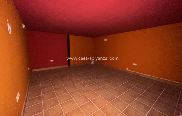 Revente - Commercial - Villamartin - Villamartín