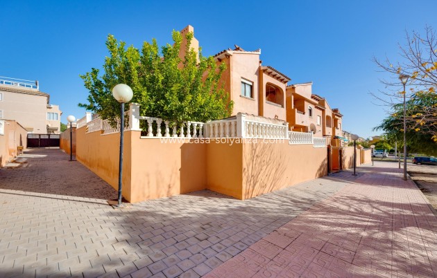 Herverkoop - Bungalow - Torrevieja - Aguas nuevas