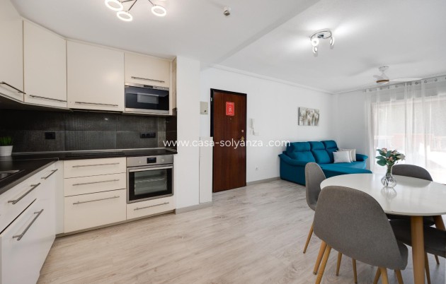 Herverkoop - Bungalow - Torrevieja - Aguas nuevas