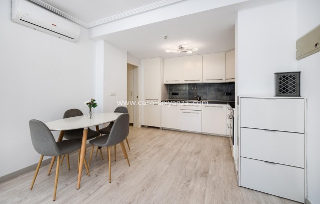 Herverkoop - Bungalow - Torrevieja - Aguas nuevas