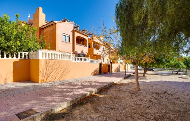 Herverkoop - Bungalow - Torrevieja - Aguas nuevas