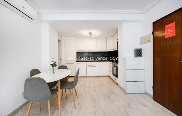 Herverkoop - Bungalow - Torrevieja - Aguas nuevas