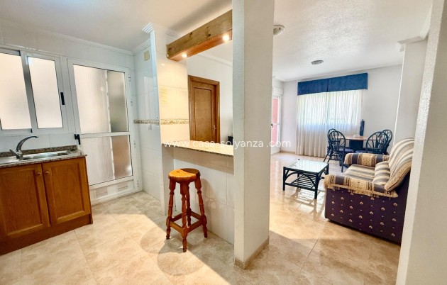 Resale - Apartment / flat - Torrevieja - Center