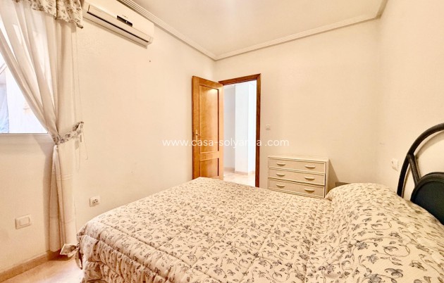 Resale - Apartment / flat - Torrevieja - Center