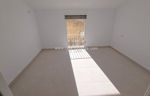 Revente - Maison de ville - Pinoso - Inland