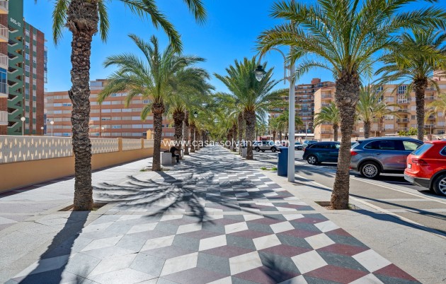 Reventa - Apartamento / piso - Arenales del Sol - Segunda linea playa