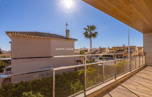 Revente - Villa - Orihuela Costa - La Zenia
