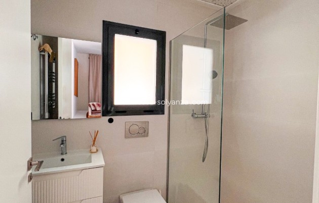 Reventa - Apartamento / piso - Guardamar del Segura - Urbanizaciones