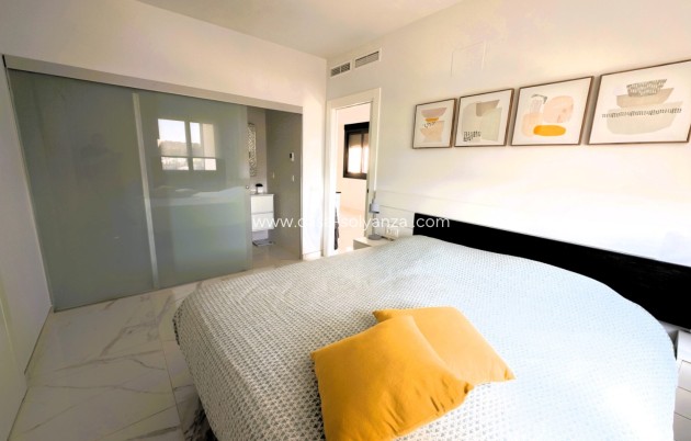 Reventa - Apartamento / piso - Orihuela - Villamartin