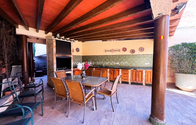 Resale - Semi Detached House - Torrevieja