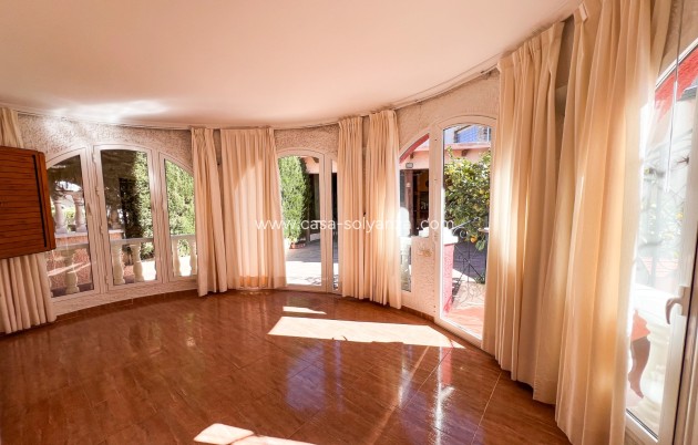 Resale - Semi Detached House - Torrevieja