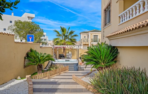 Wiederverkauf - Villa - Orihuela Costa - Costa Blanca