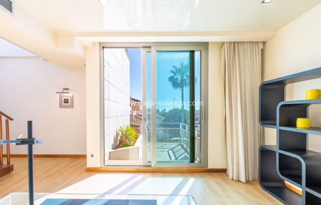 Revente - Villa - Orihuela Costa - La Zenia