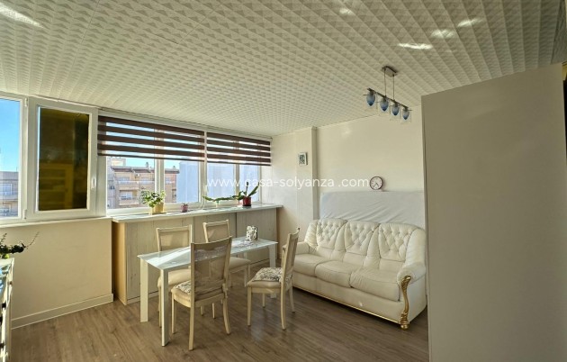 Reventa - Apartamento / piso - Torrevieja - Center