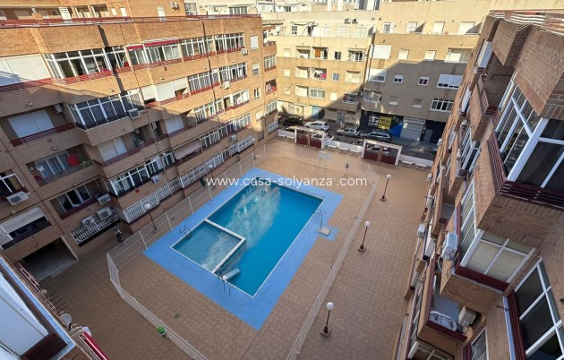 Reventa - Apartamento / piso - Torrevieja - Center