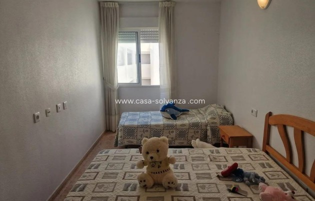 Resale - Apartment / flat - Torrevieja - Center