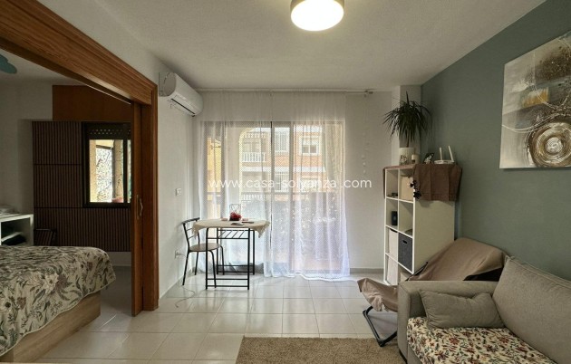Reventa - Apartamento / piso - Torrevieja - Center