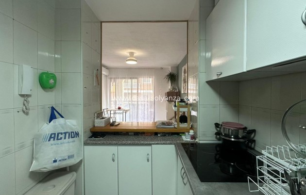 Reventa - Apartamento / piso - Torrevieja - Center