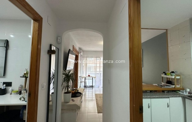 Reventa - Apartamento / piso - Torrevieja - Center