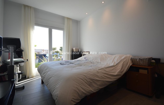 Reventa - Villa - Algorfa - Club De Golf La Finca