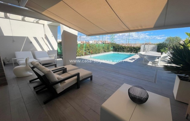 Reventa - Villa - Algorfa - Club De Golf La Finca